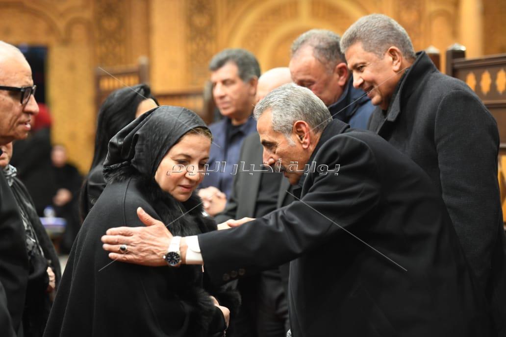 عزاء شقيق أحمد السبكي