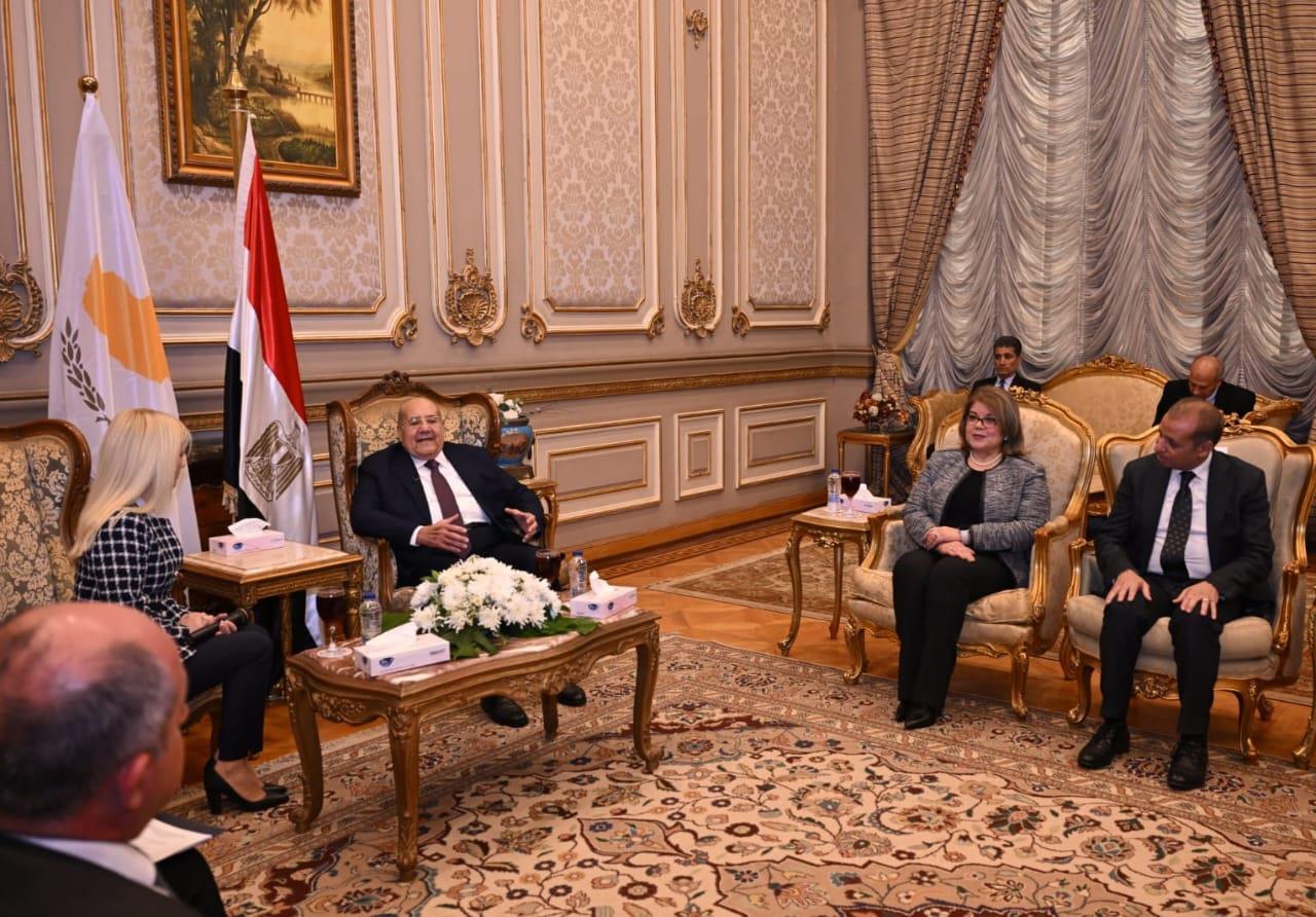رئيس مجلس النواب يلتقي مع رئيسة مجلس النواب القبرصي