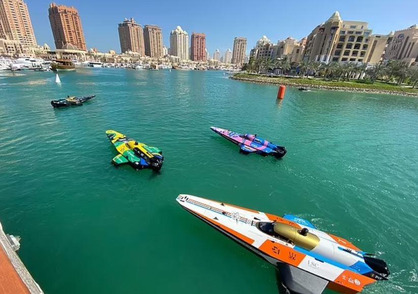 سباق المستقبل: أسرار عالم بطولة E1 للزوارق الكهربائية في قطر| صور وفيديو