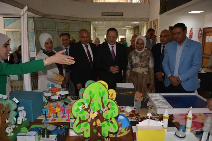رئيس جامعة دمياط يشهد حفل ختام الأسبوع البيئي لكلية التربية