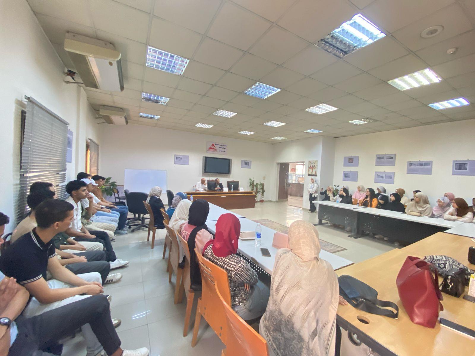 توصيات مؤتمر كلية لألسن الدولي الرابع حول التواصل اللغوي والثقافي في عصر الرقمنة| صور