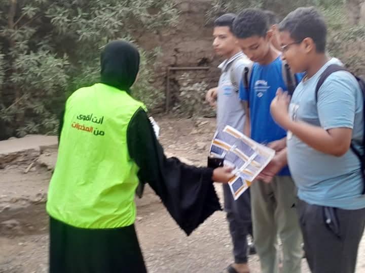 حماية الطفل بالقرنه وصندوق مكافحة الإدمان تنظمان حملات  توعوية ضد مخاطر الإدمان| صور