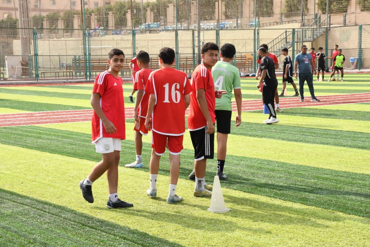 وزير الشباب والرياضة ومحافظ الجيزة يفتتحان منشآت رياضية جديدة بنادي حدائق الأهرام| صور