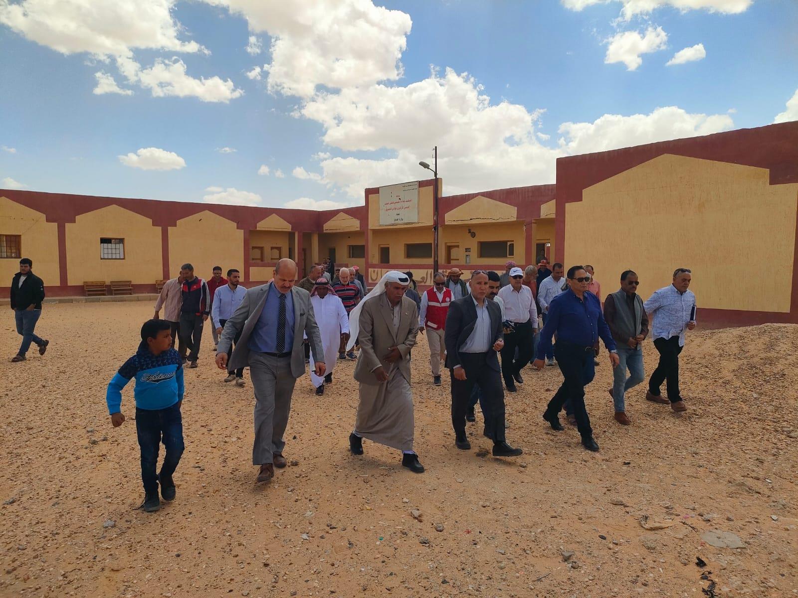 متابعة الخدمات والمشروعات التنموية بقرية وادي العمر| صور 