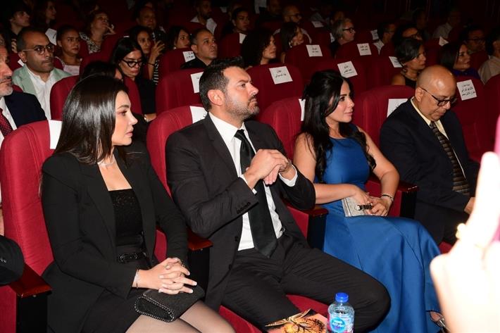 المركز الكاثوليكي يختتم فعالياته بتكريم النجوم