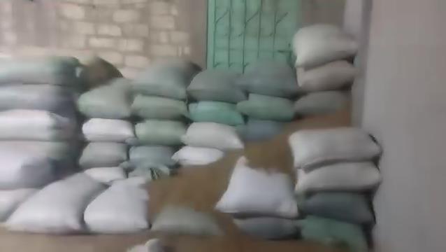 ضبط مصنع لتصنيع التوابل المغشوشة من القمح في بني سويف| صور 