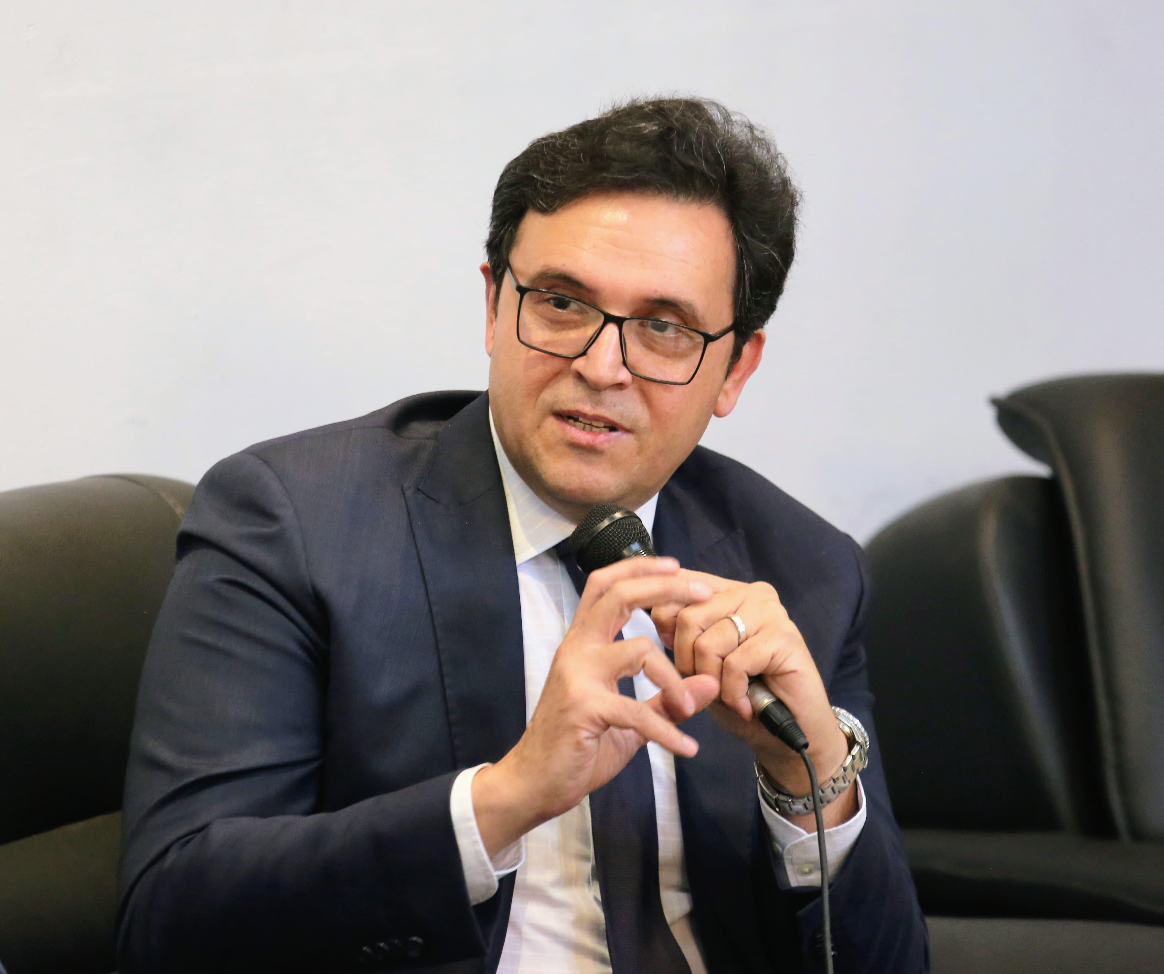  معرض عن “الفن التشكيلي والسينما”