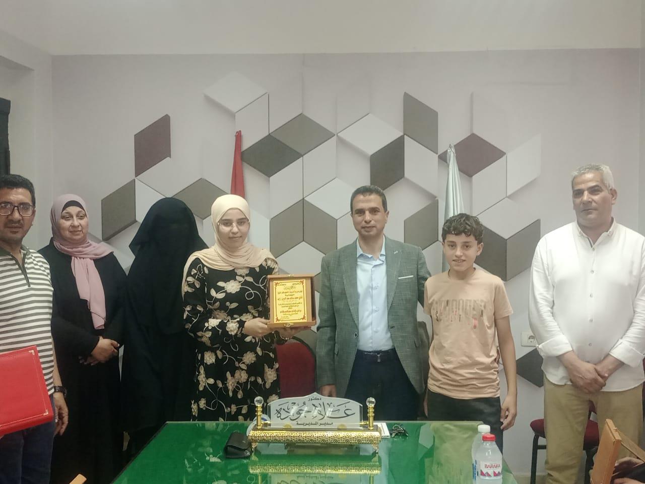  وكيل تعليم كفر الشيخ يكرم أوائل الشهادة الإعدادية| صور
