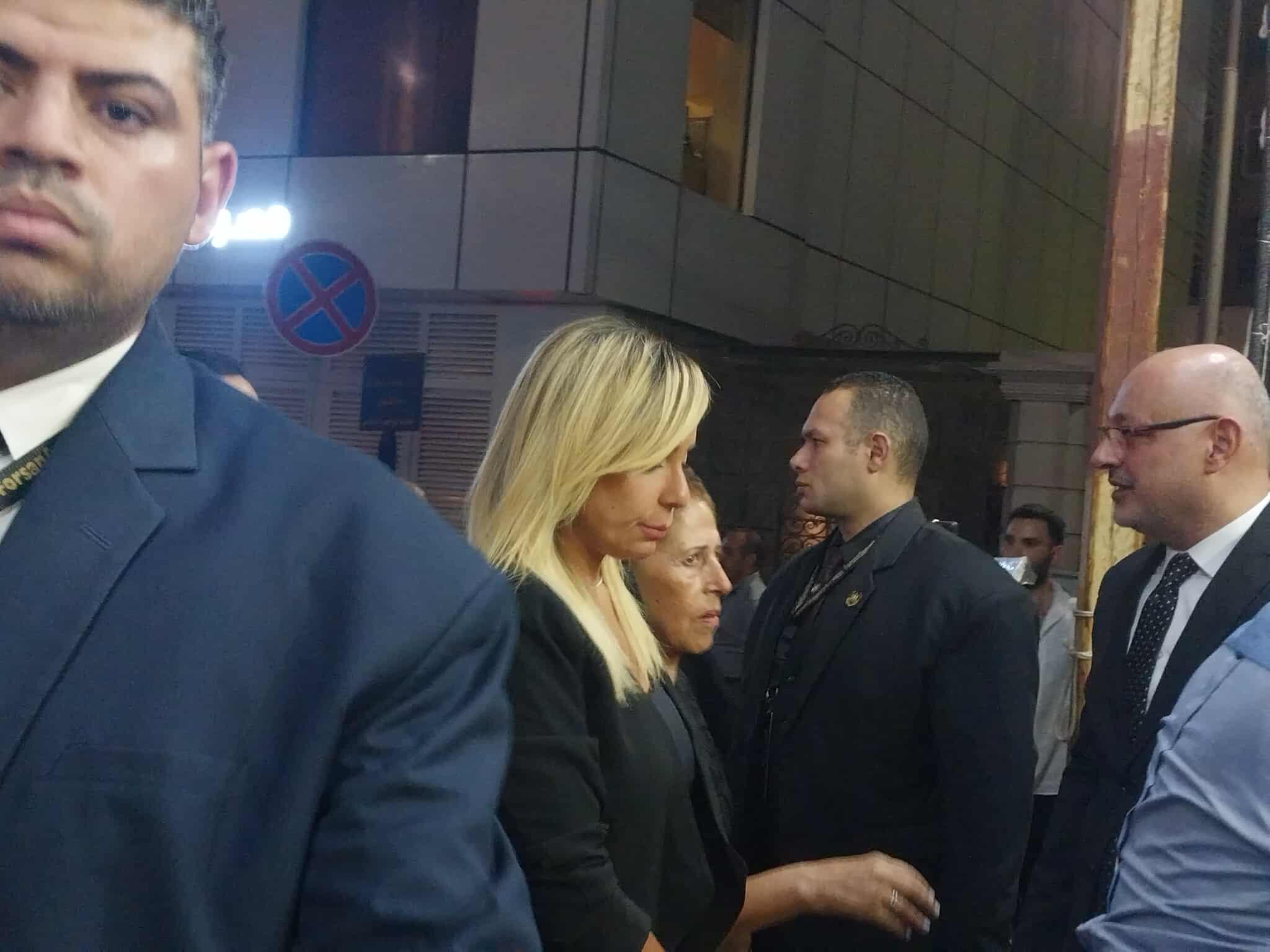 تامر عبد المنعم يستقبل عزاء والده
