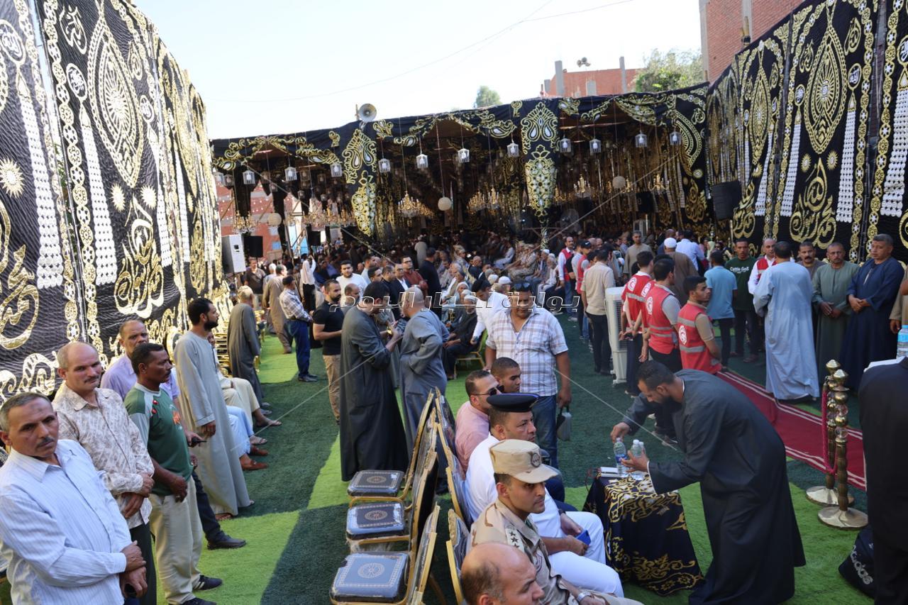 محافظ المنوفية يتلقى واجب العزاء في شهداء حادث الإقليمي بكفر السنابسة بمنوف
