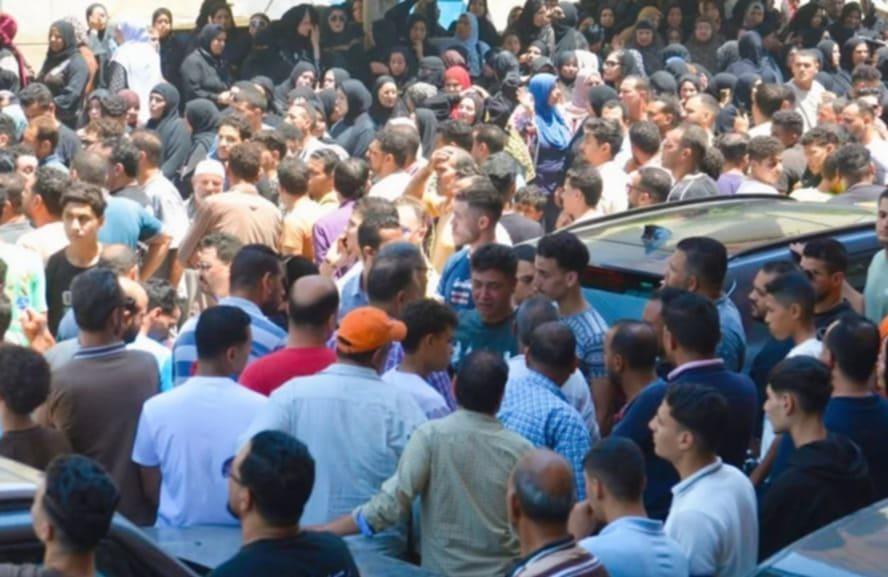 خروج جثمان أحمد عامر من مسجد الحريري بسمنود