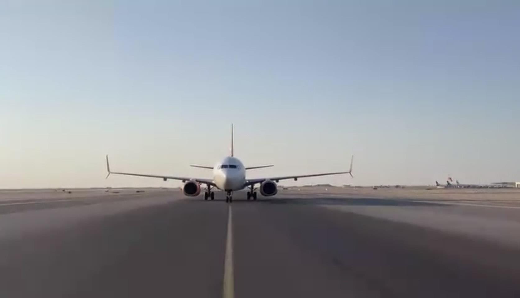 مطار الغردقة الدولي يستقبل أولى رحلات من مولدوفا.. ويدعم حركة السياحة الأوروبية| صور