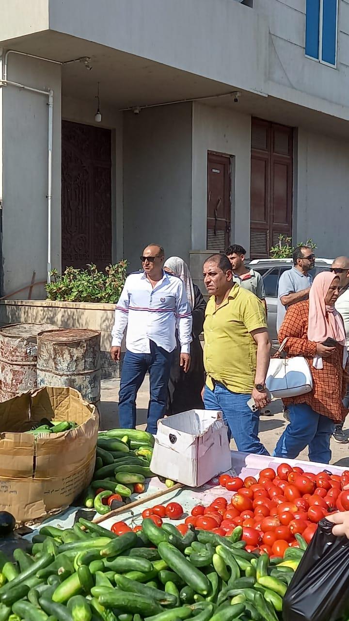 محافظ الدقهلية يصدر تعليمات مشددة لرفع الإشغالات وتنظيم المواقف العشوائية .