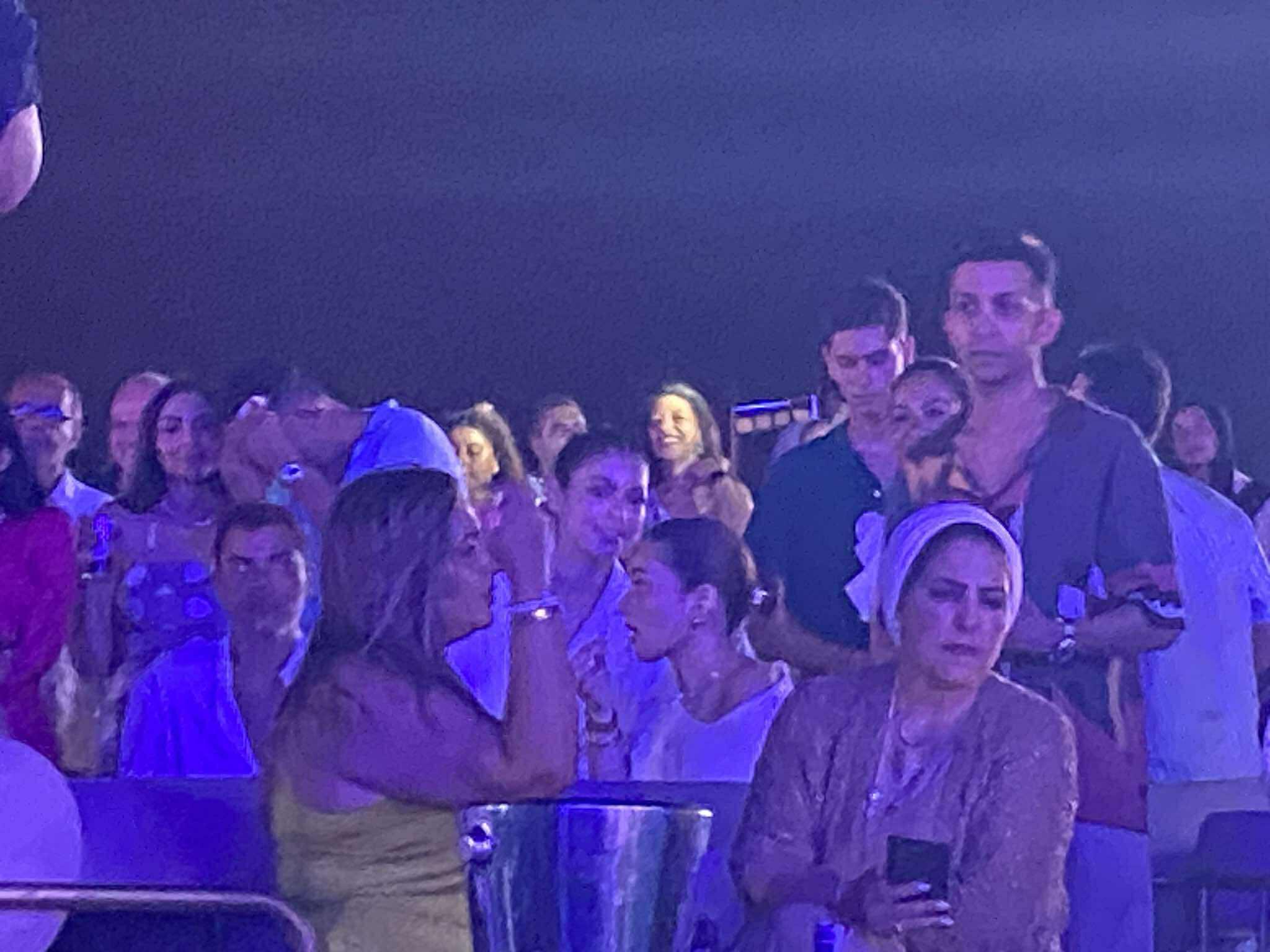 أحمد سعد يشعل حفل الساحل الشمالي وسط نجوم الفن