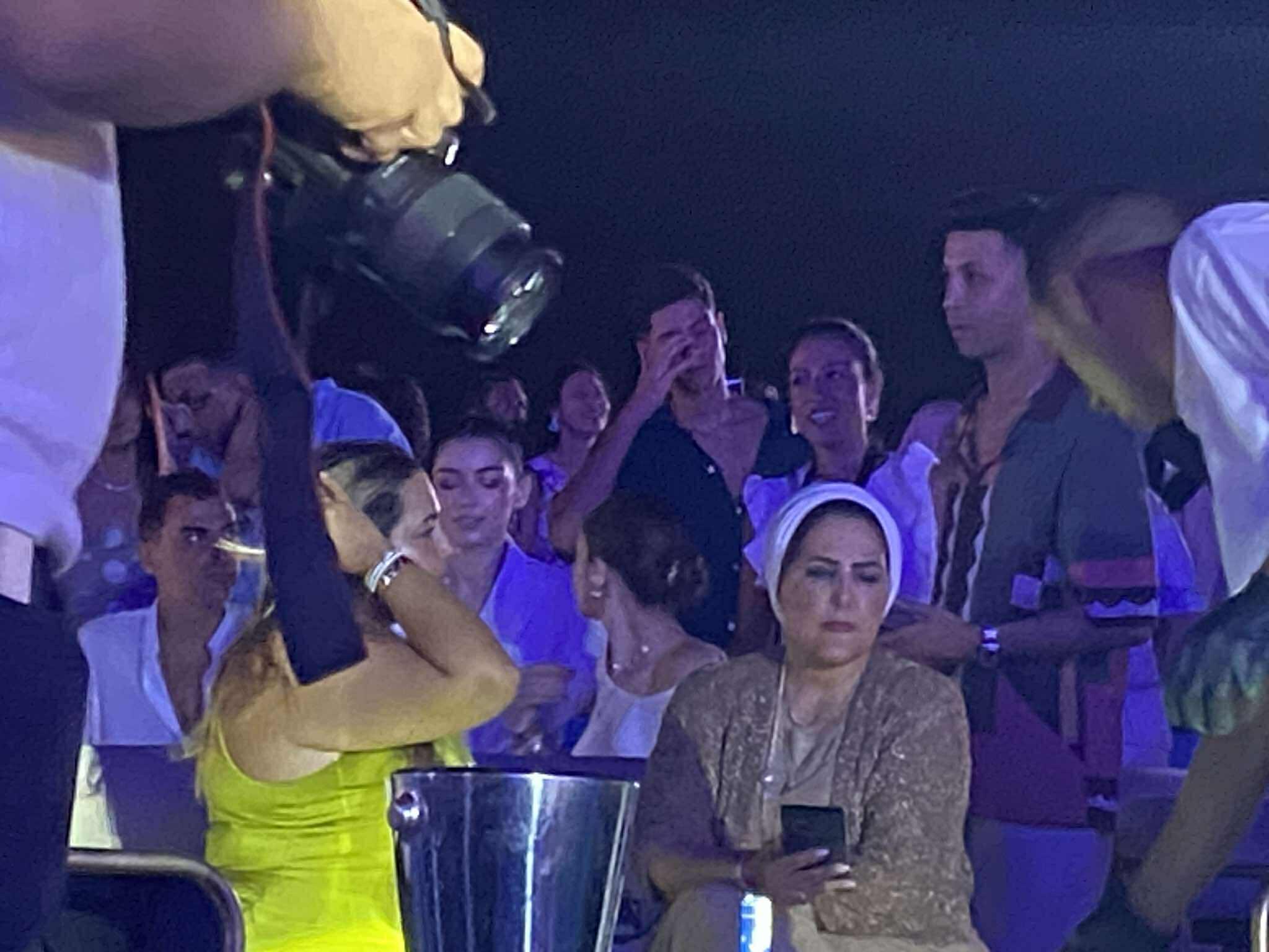 أحمد سعد يشعل حفل الساحل الشمالي وسط نجوم الفن