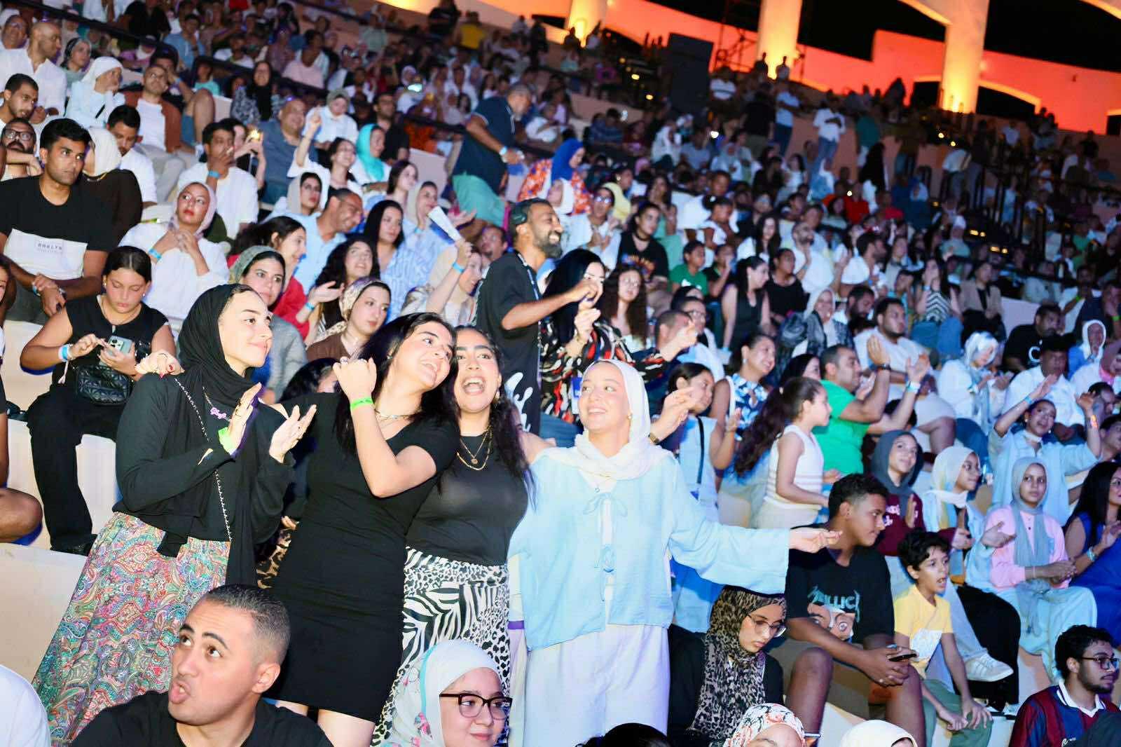 واما وحمادة هلال ونيكول سابا وهيثم شاكر ولؤي وعدوية يشعلون المسرح الروماني