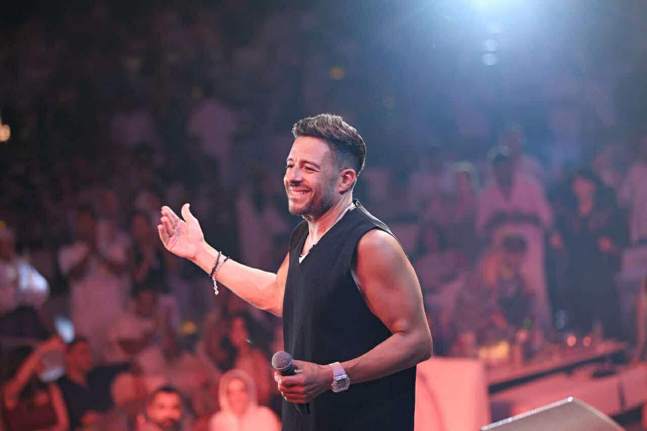 حماقي يشعل حماس جمهور مراسي.. وسر بكائه مع «ولا ليلة من لياليك»