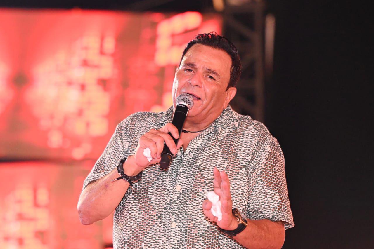  محمد فؤاد يختتم جولته فى الساحل الشمالي بحضور طارق العريان والمشاهير