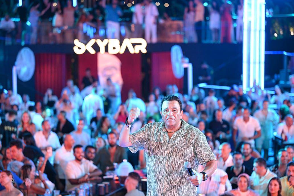 محمد فؤاد يختتم جولته فى الساحل الشمالي بحضور طارق العريان والمشاهير