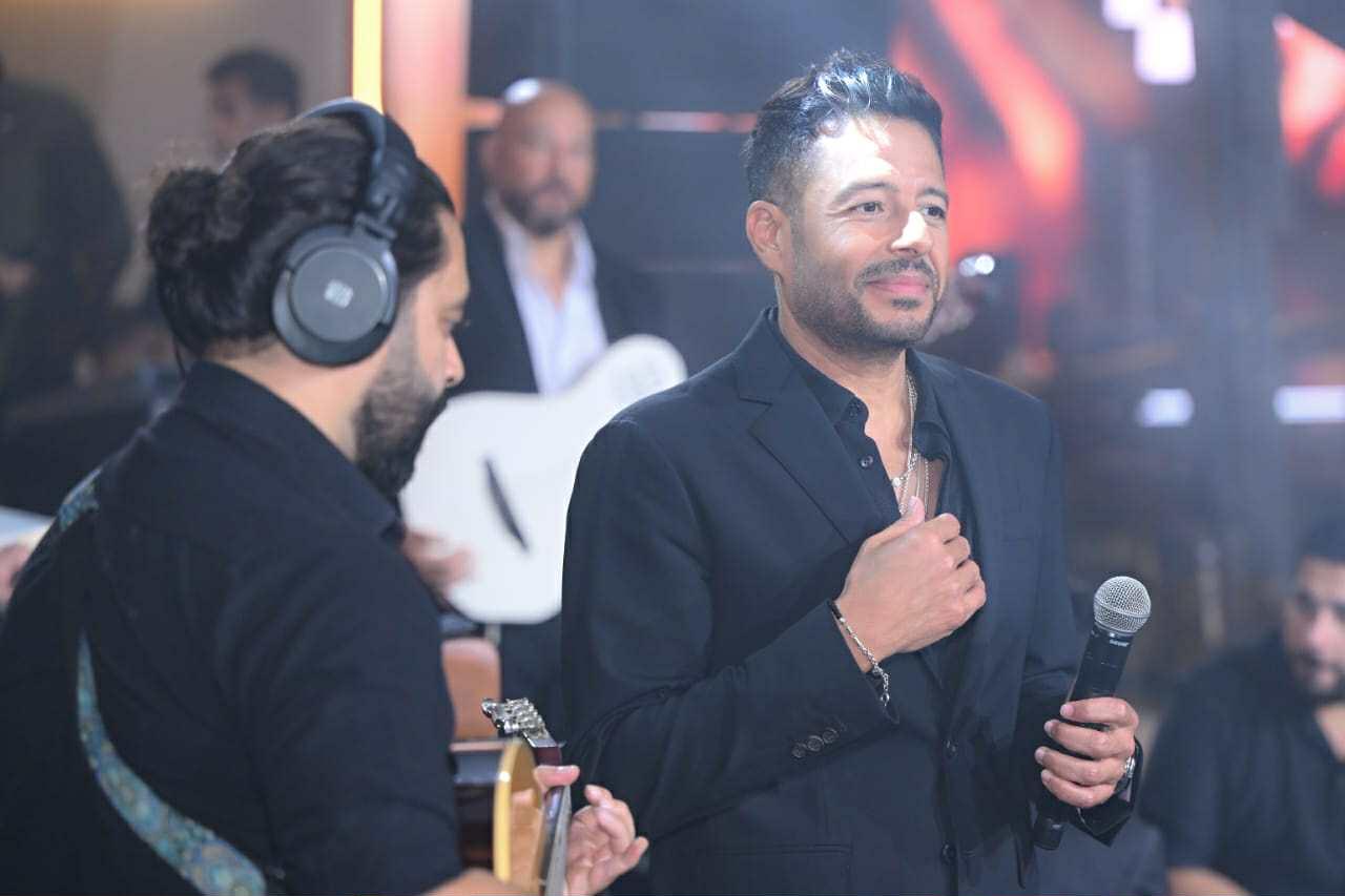حماقي يتألق بحفل ضخم في القاهرة الجديدة