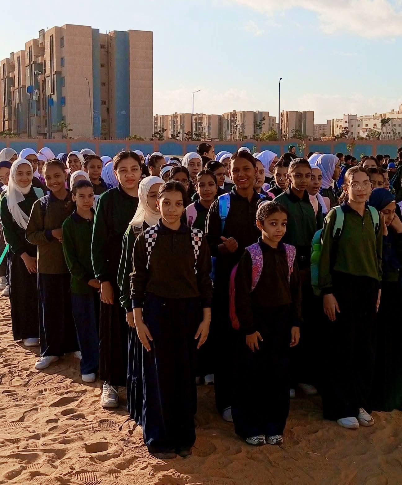 التزام الطلاب واداء الطابور الصباحي بمدارس ادارة المستقبل التعليمية بالقاهرة