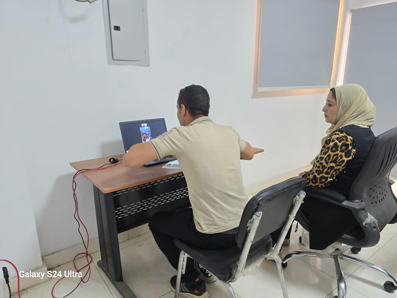 وزير العمل يعلن اختبارات جديدة لوظائف الأردن بمصنع وملابس جاهزة| صور