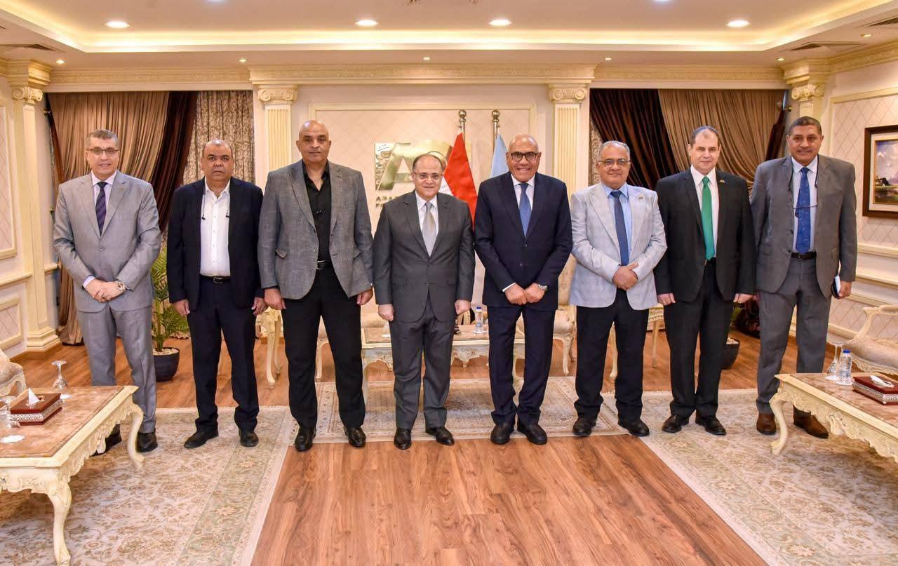 رئيس الهيئة العربية للتصنيع ورئيس هيئة الدواء المصرية 
