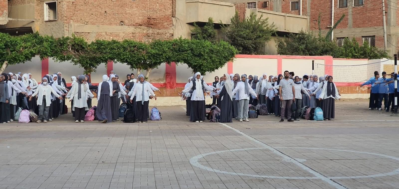 مدير تعليم المنوفية يتابع انتظام العملية التعليمية بمدارس  شبين الكوم ..صور
