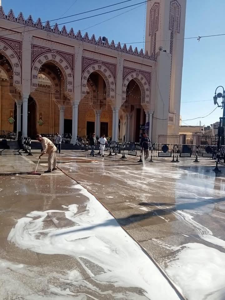 بالصور محافظ الغربية  