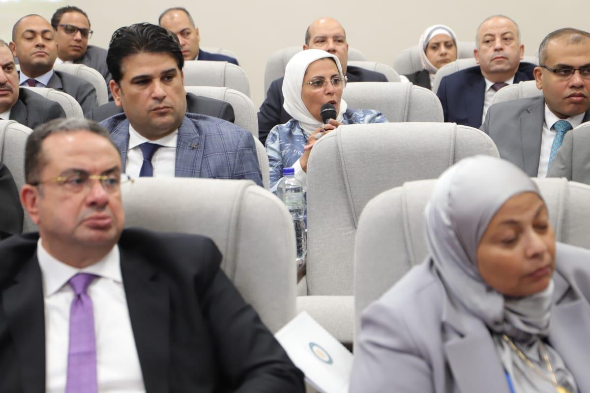وزير العمل:القانون