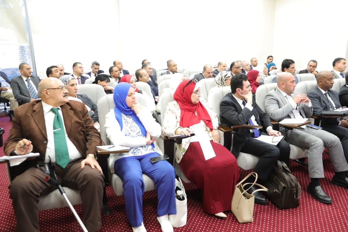وزير العمل:القانون