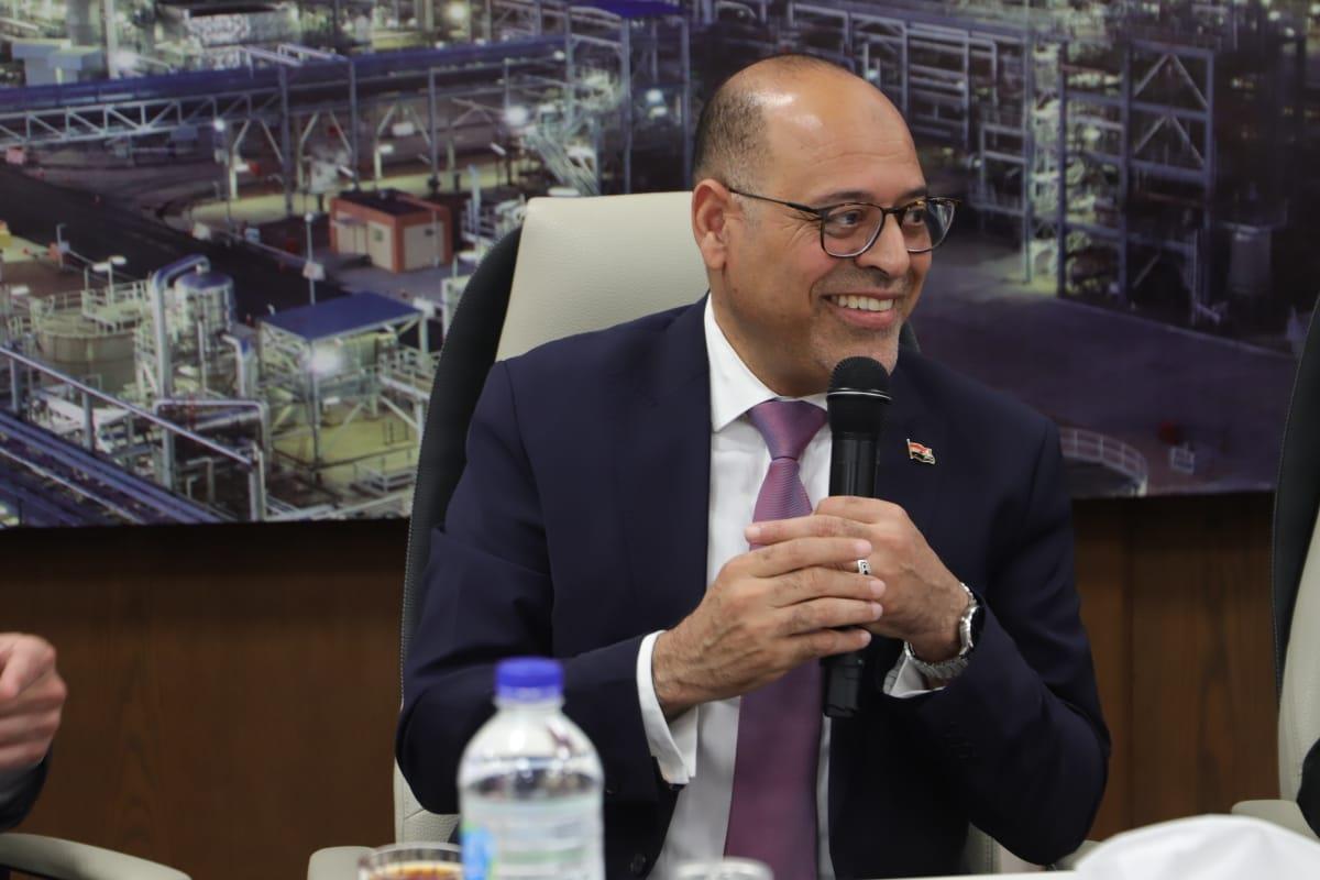 وزير العمل:القانون