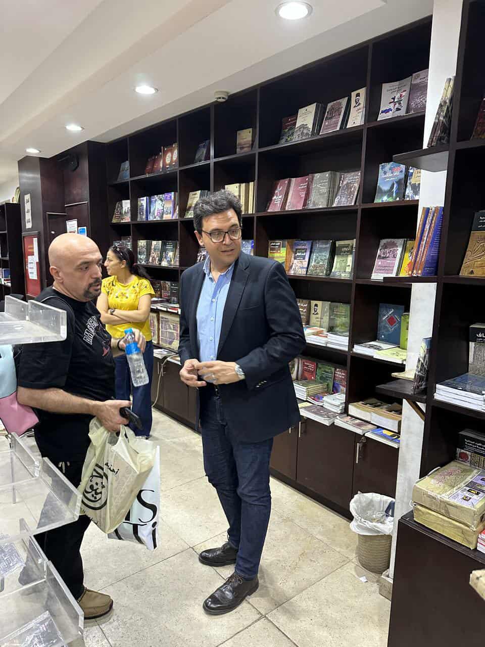 وزير الثقافة يتفقد مكتبة “شريف” التابعة للهيئة المصرية العامة للكتاب