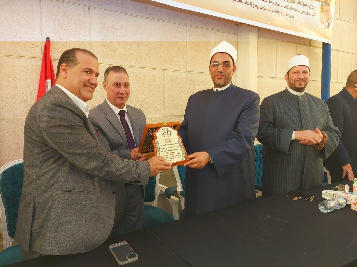 المهيري: تطوير مهارات الدعاة التكنولوجية ضرورة لنشر رسالة "صحح مفاهيمك"| صور