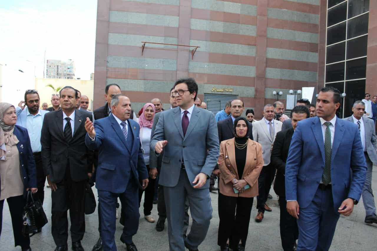 وزير الثقافة ومحافظ بورسعيد يتفقدان قصر ثقافة بورسعيد