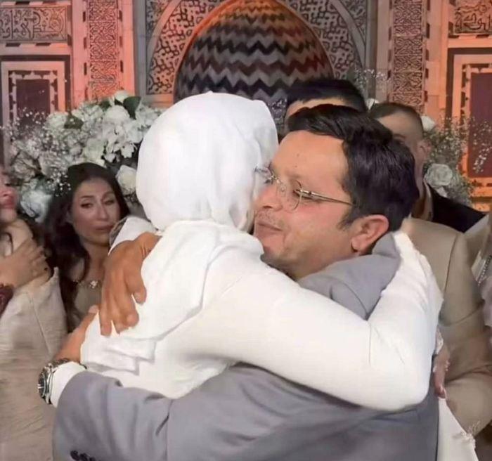 محمد هنيدي يحتفل بعقد قران ابنته