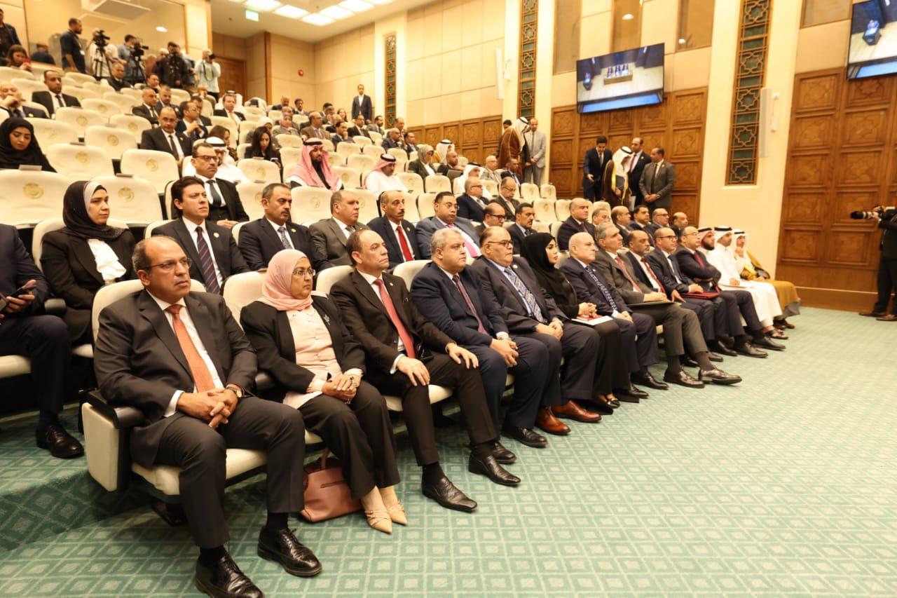 رئيس قضايا الدولة يؤكد تعزيز العمل القانوني والقضائي العربي المشترك