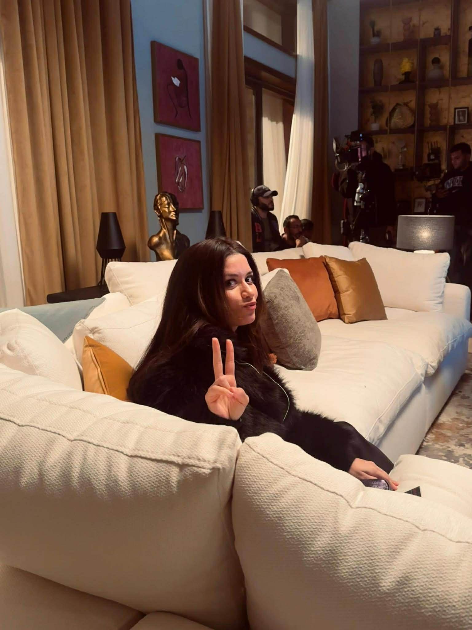 سينتيا خليفة تنضم لياسمين عبد العزيز في مسلسل "وننسى اللي كان"  