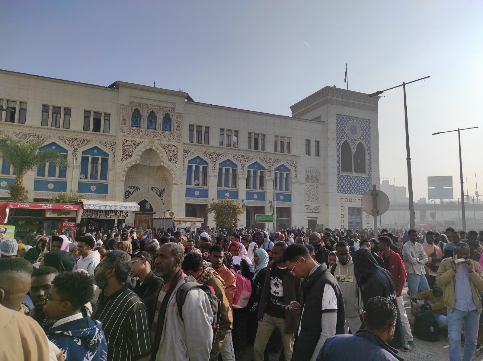 سكك حديد مصر تواصل نقل الأشقاء السودانيين ضمن مشروع العودة الطوعية