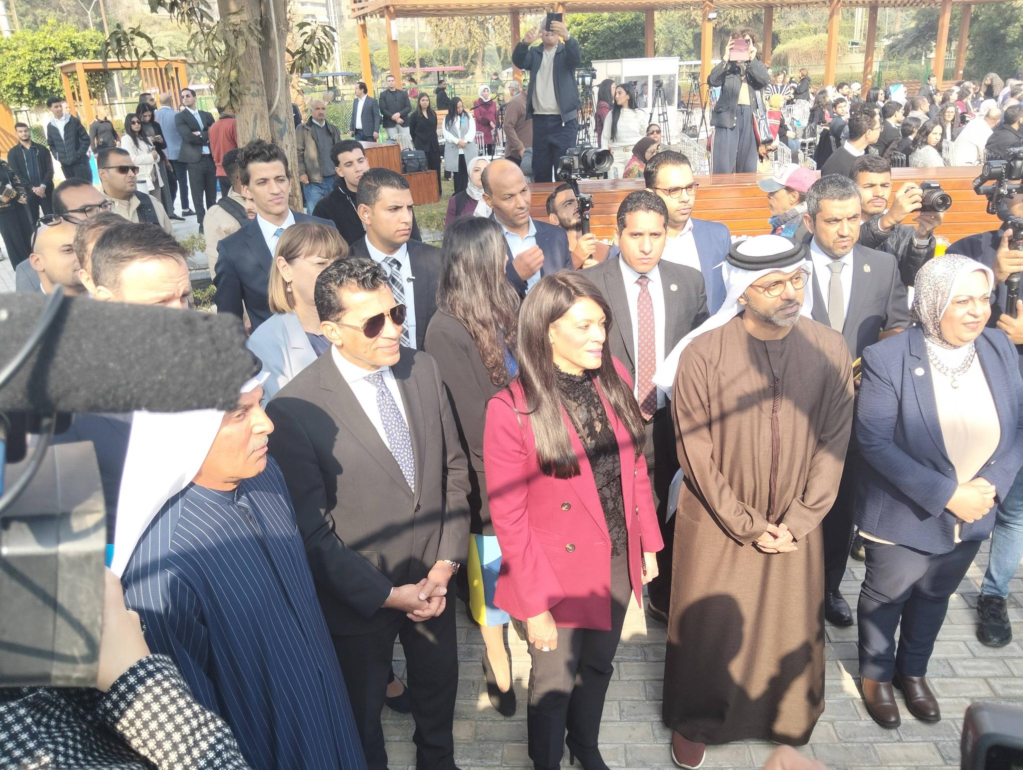 وزيرا التخطيط