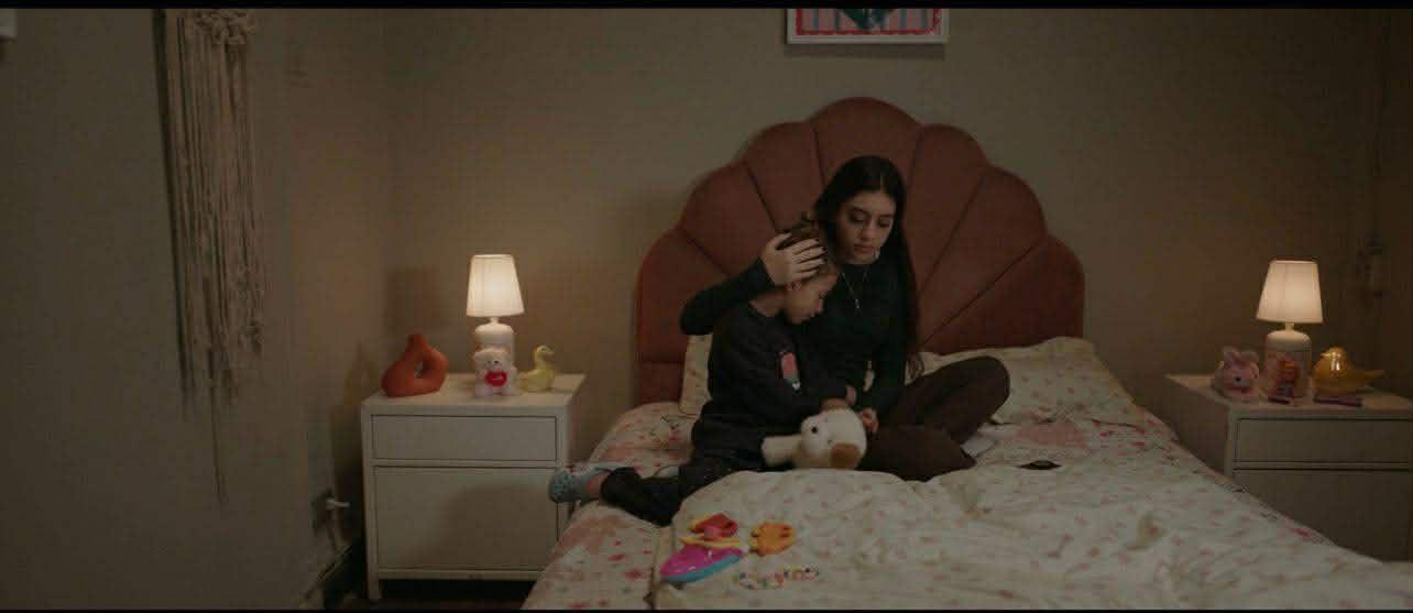 ياسمينا العبد تبدأ تثق في چلا هشام من جديد بمسلسل «ميد ترم»