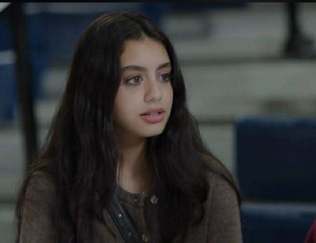 ياسمينا العبد تبدأ تثق في چلا هشام من جديد بمسلسل «ميد ترم»