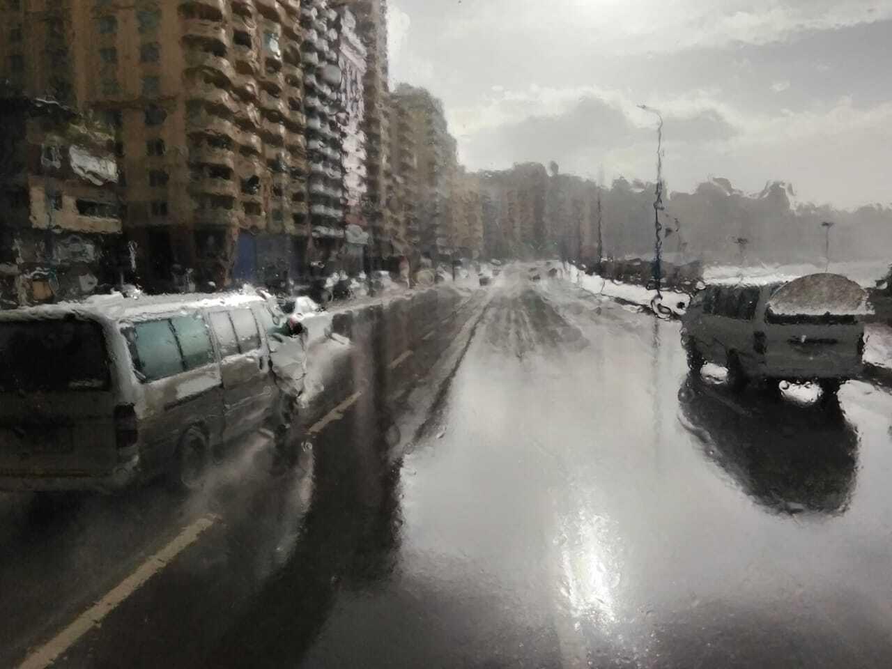 هطول الأمطار