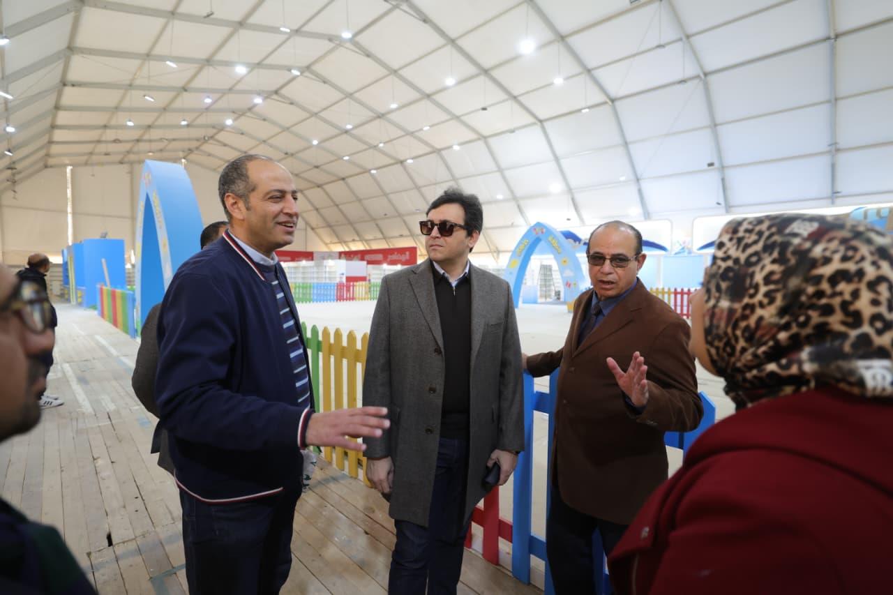 وزير الثقافة يتفقد الاستعدادات النهائية لانطلاق الدورة الـ57 لمعرض القاهرة الدولي للكتاب