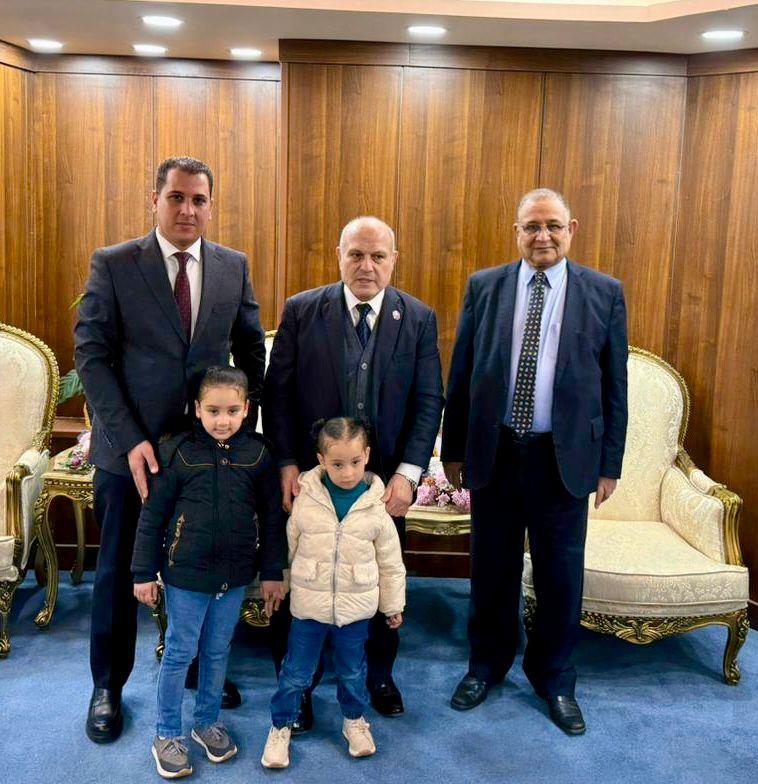رئيس النيابة الإدارية ووزير الأوقاف يكرمان حفظة القرآن الكريم من أبناء الهيئة