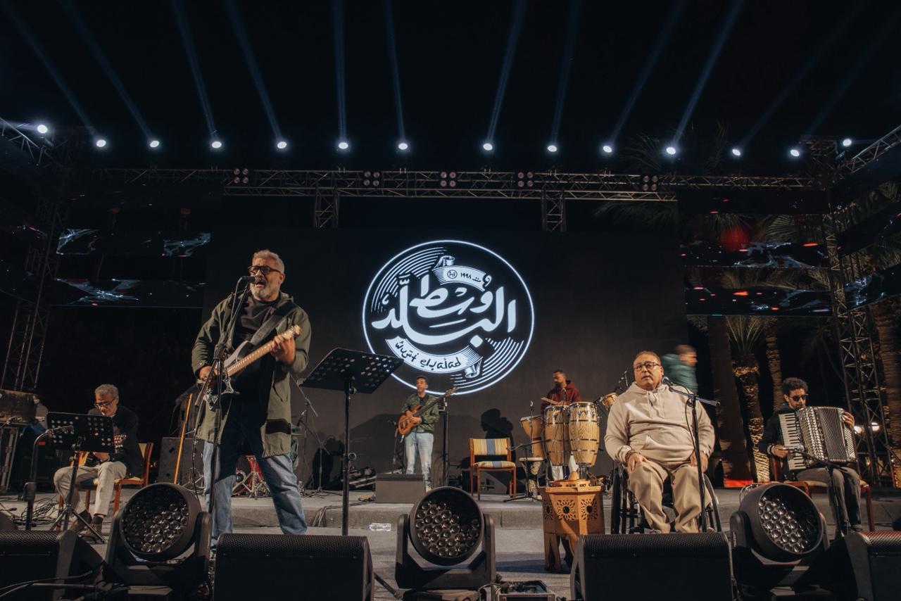 وسط البلد وإدوارد يشعلون حفل عيد الفطر بنويبع 