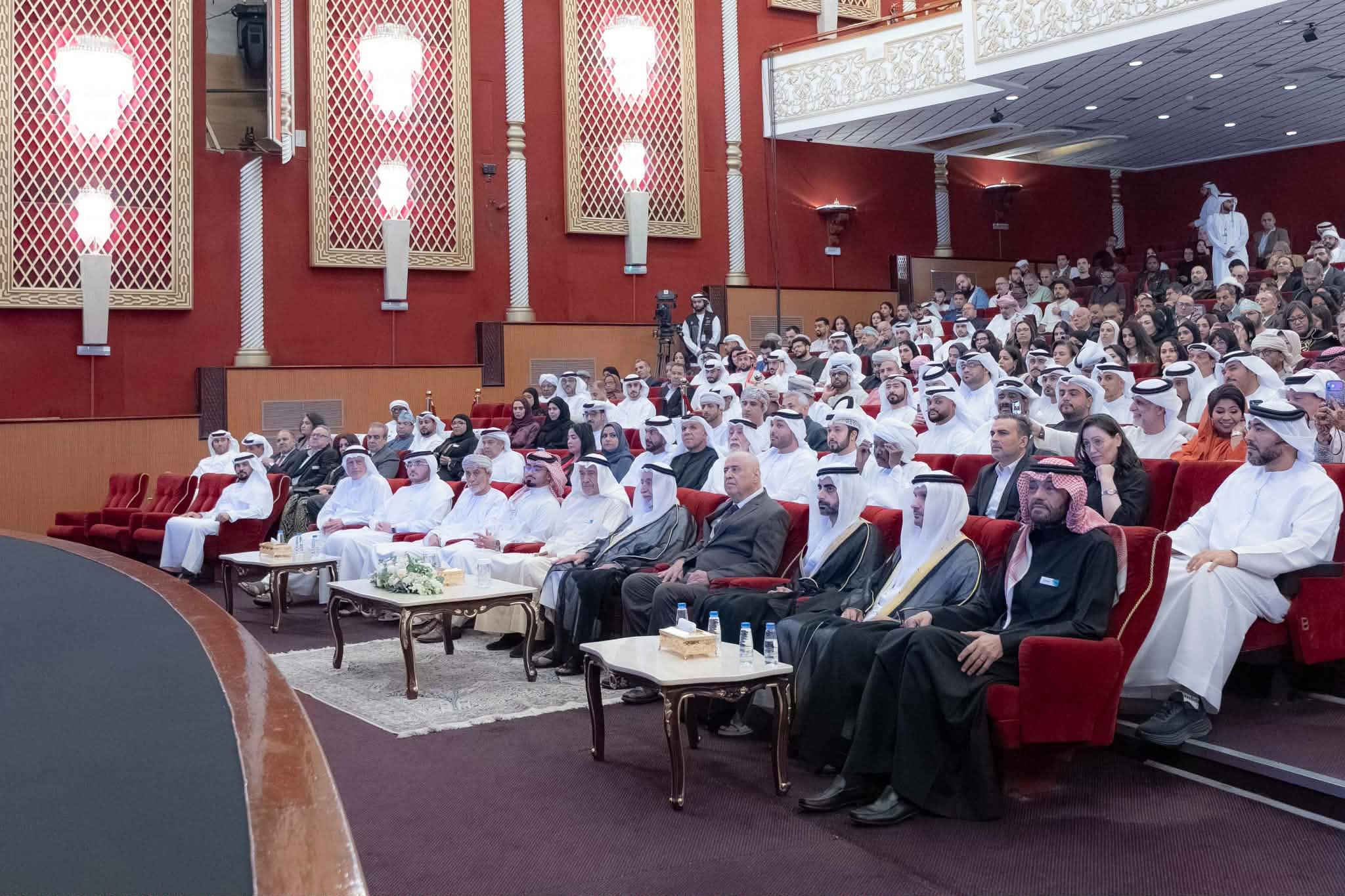 سلطان القاسمي يشهد افتتاح أيام الشارقة المسرحية الـ35   