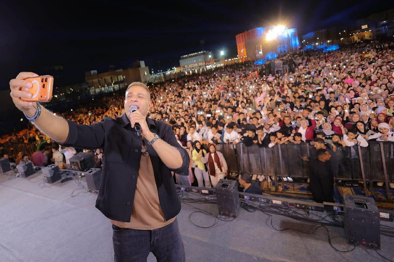   محمد نور وصابرين النجيلي وعدوية يشعلون احتفالية فى العاشر من رمضان