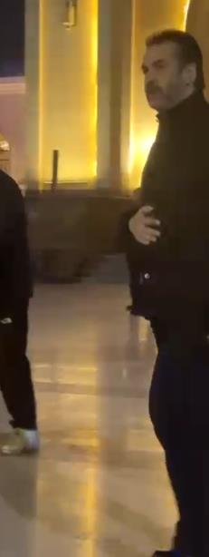 نجوم الوسط الفني يساندون منة شلبي في عزاء والدها
