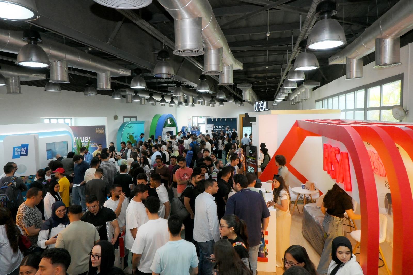 ملتقى التوظيف بالجامعة الألمانية بالقاهرة   